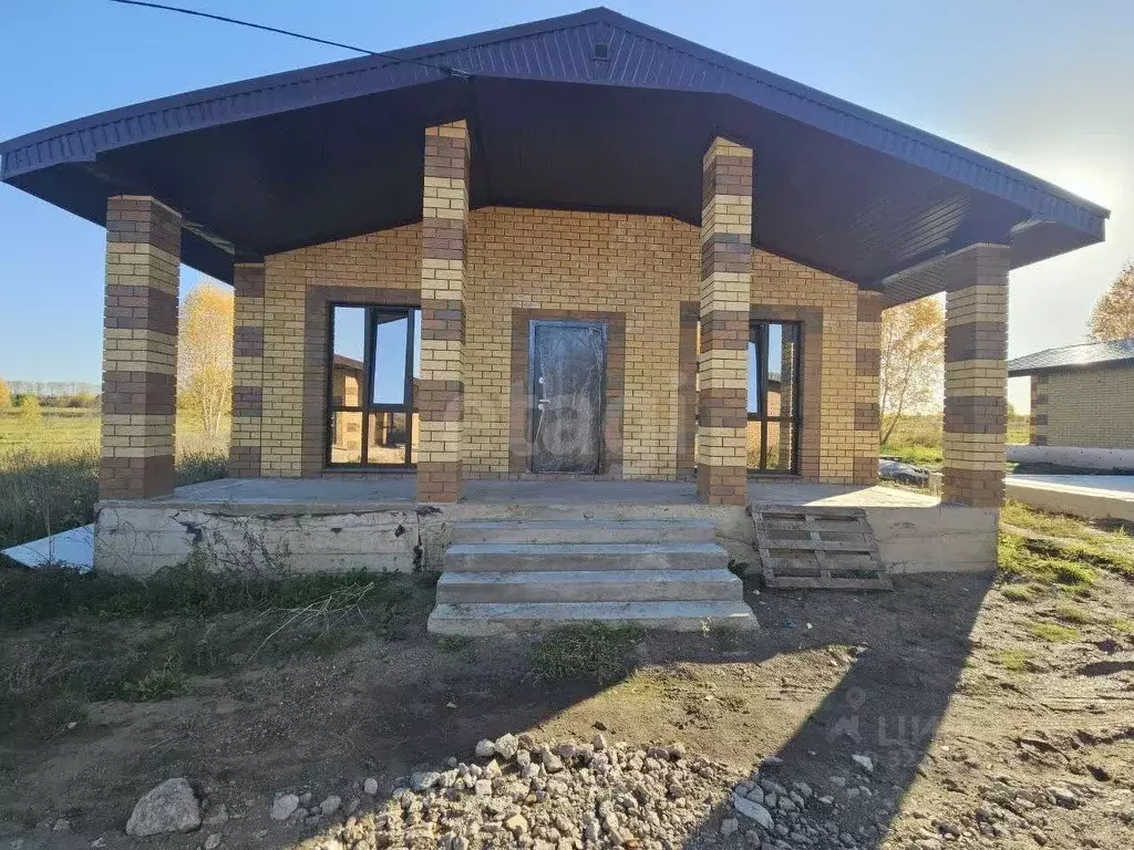 Дом в Башкортостан, Уфимский район, Русско-Юрмашский сельсовет, д. ... - Фото 1