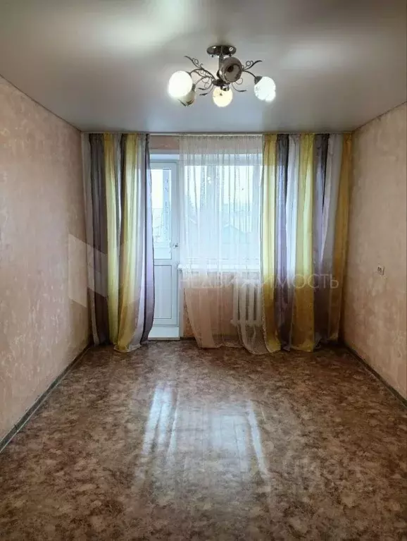 2-к кв. Тюменская область, Тюмень ул. Карла Маркса, 12 (43.8 м) - Фото 0