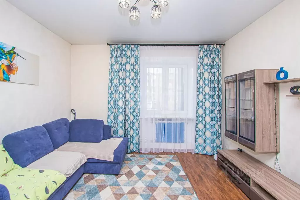 3-к кв. Бурятия, Улан-Удэ ул. Гагарина, 42 (82.9 м) - Фото 1