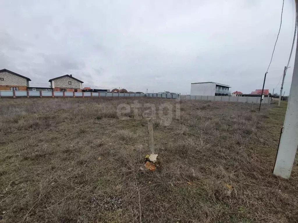 Участок в Крым, Сакский район, с. Уютное ул. Садовая (6.0 сот.) - Фото 2