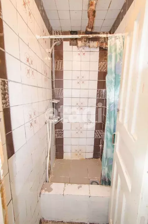 Комната 30 м в 2-к., 1/5 эт. - Фото 0
