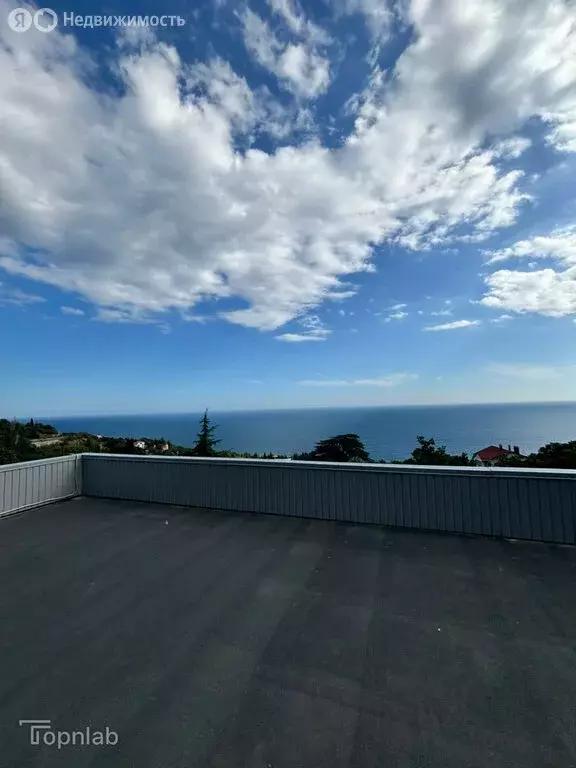 Дом в Республика Крым, муниципальный округ Ялта, посёлок городского ... - Фото 1