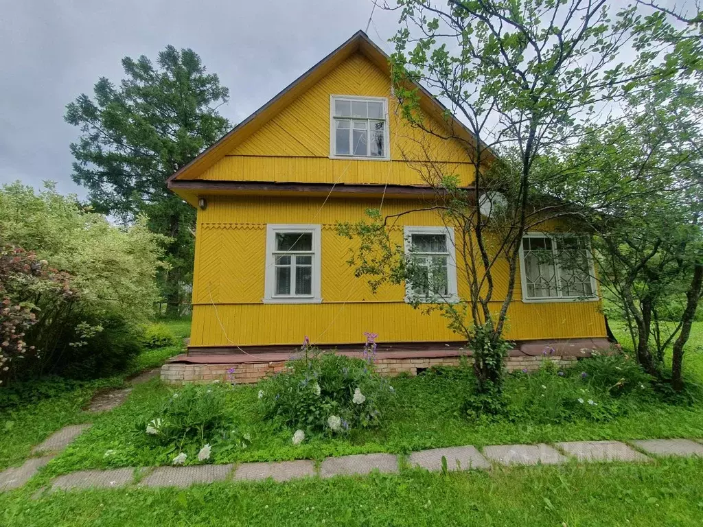 Дом в Ленинградская область, Гатчинский район, Вырица городской ... - Фото 0