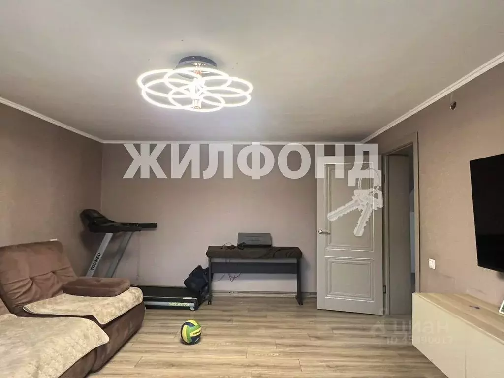 Дом в Тыва, Кызыл Центральная ул. (160 м) - Фото 0