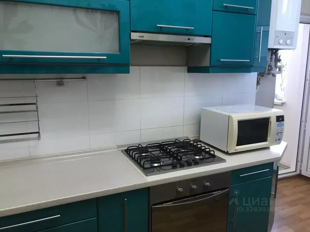 2-к кв. Севастополь просп. Героев Сталинграда, 63 (80.0 м) - Фото 1