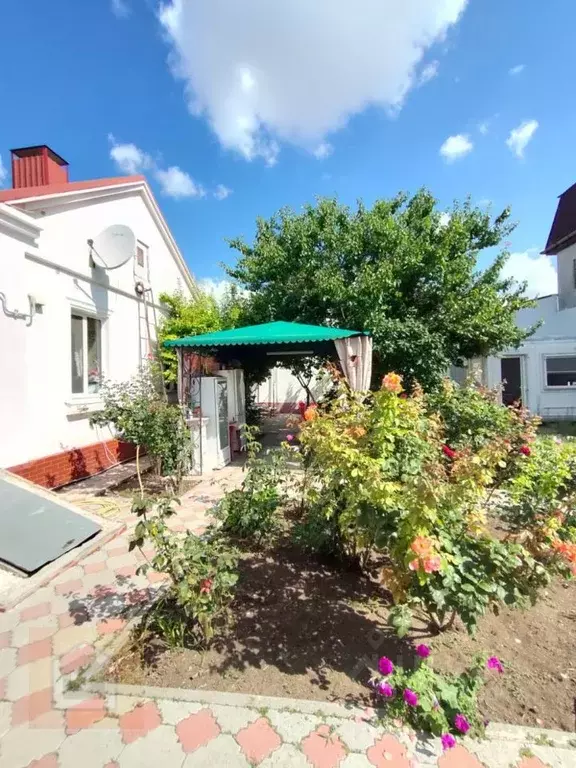 Дом в Крым, Евпатория ул. Имени Белогубца, 68 (80 м) - Фото 0