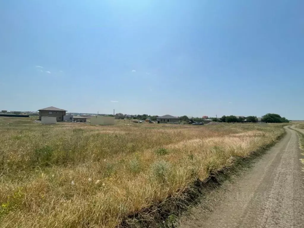 Участок в Крым, Симферопольский район, с. Мирное  (6.2 сот.) - Фото 1