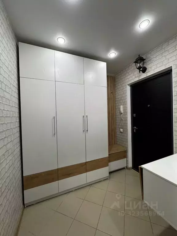 2-к кв. Алтайский край, Барнаул Взлетная ул., 103 (67.1 м) - Фото 1