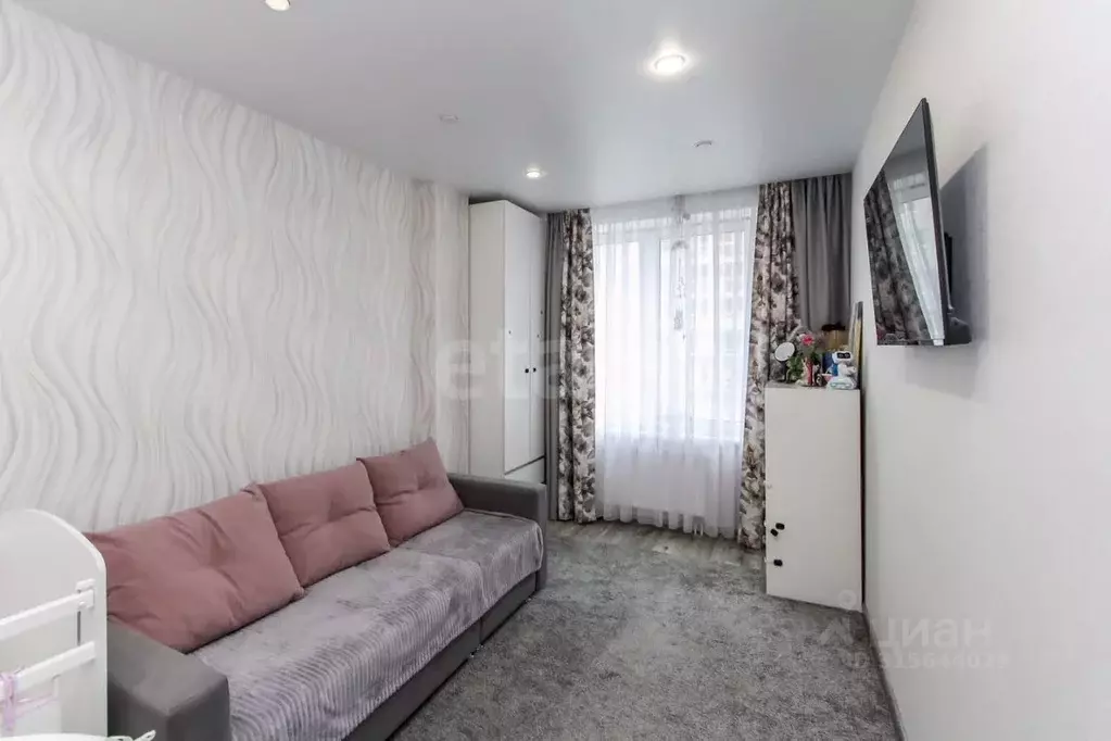 1-к кв. Тюменская область, Тюмень ул. Ветеранов Труда, 9Ак2 (34.7 м) - Фото 0