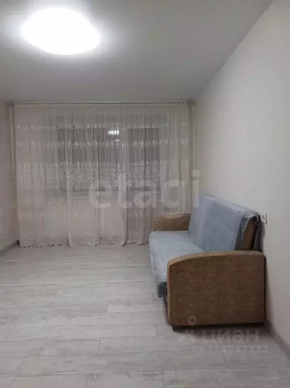 1-к кв. Удмуртия, Ижевск Камбарская ул., 37 (35.0 м) - Фото 1