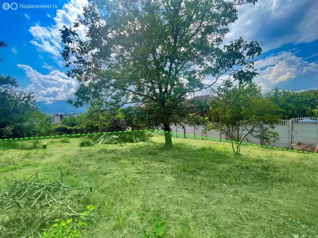 Участок в Алушта, Брусничная улица (6 м) - Фото 0