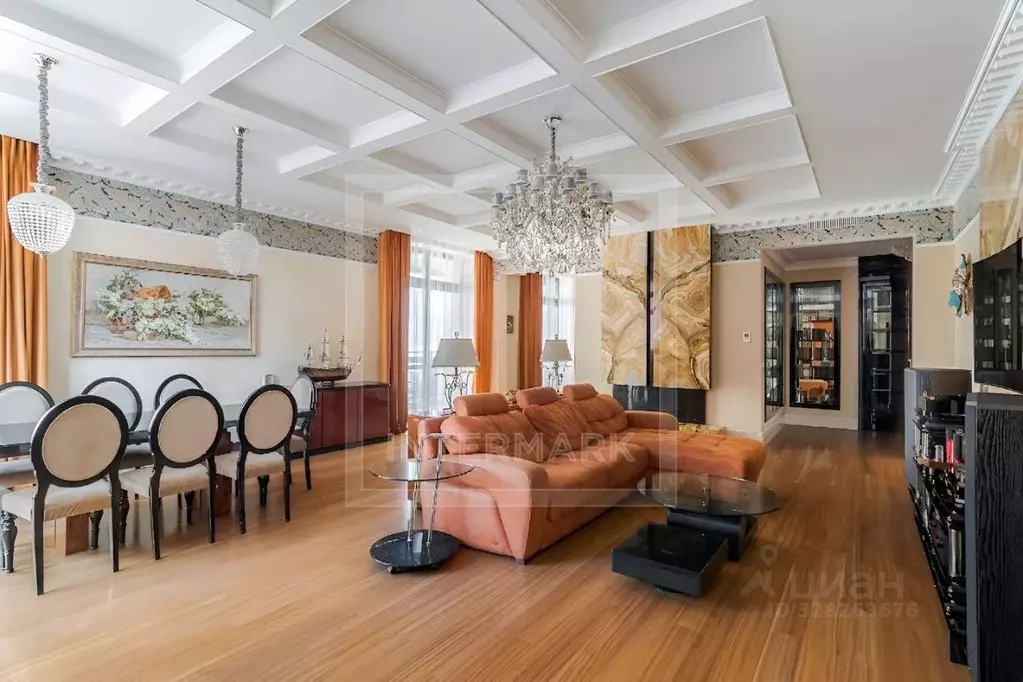 4-к кв. Москва Большая Татарская ул., 7к3 (200.8 м) - Фото 1