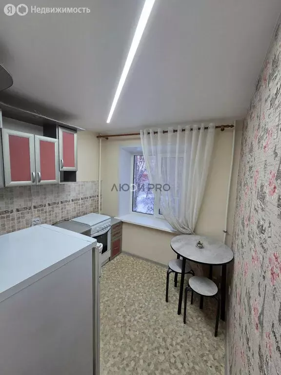 1-комнатная квартира: Саратов, Дегтярная улица, 11 (30 м) - Фото 1