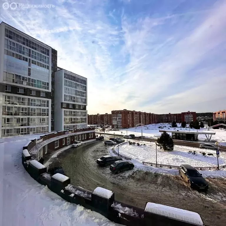 3-комнатная квартира: деревня Кисловка, микрорайон Северный, улица ... - Фото 1