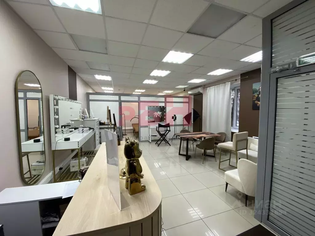 Торговая площадь в Курганская область, Курган ул. Красина, 66 (71 м) - Фото 1