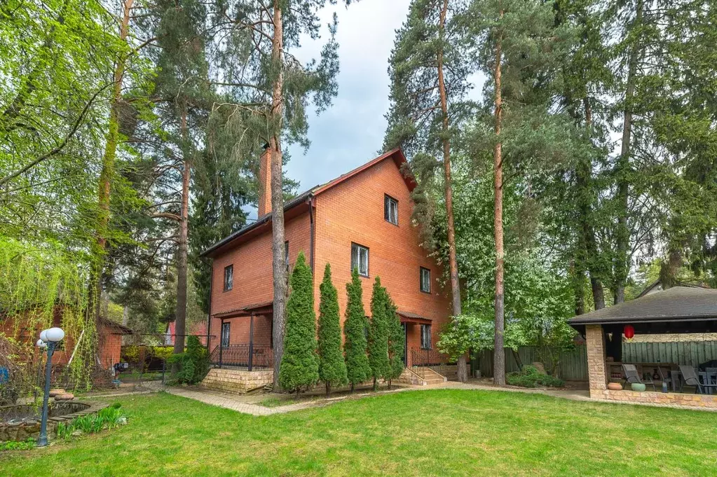 Дом в Московская область, Королев За здоровый быт ДПК,  (276 м) - Фото 1