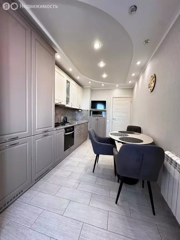 3-комнатная квартира: Казань, улица Аметьевская Магистраль, 4А (65.7 ... - Фото 1