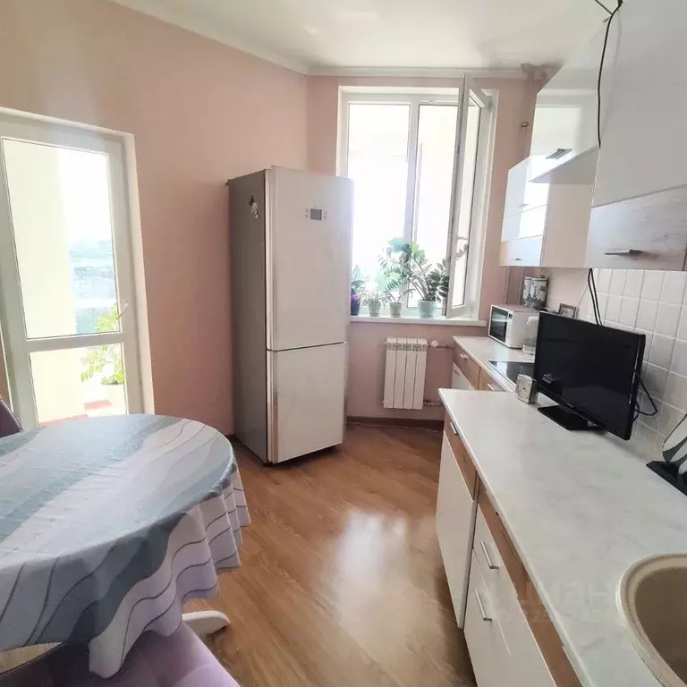 2-к кв. Белгородская область, Белгород ул. Белгородского полка, 62 ... - Фото 0