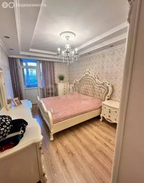 3-комнатная квартира: Калининград, улица Генерала Челнокова, 38 (77.8 ... - Фото 1