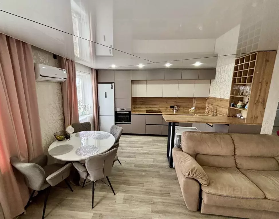 3-к кв. Амурская область, Белогорск Красноармейская ул., 34 (70.0 м) - Фото 1