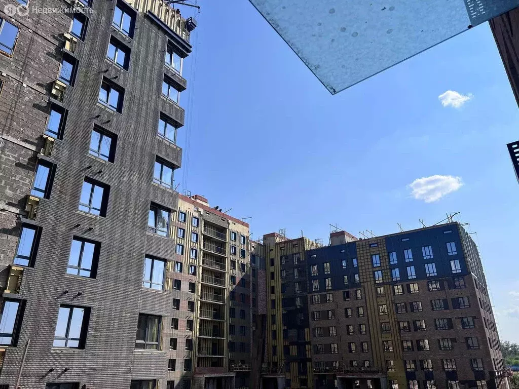 3-комнатная квартира: Оренбург, Яицкая улица, 11 (80 м) - Фото 1