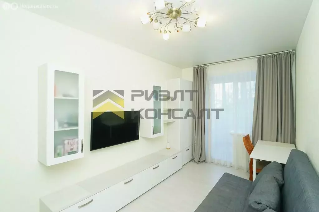 3-комнатная квартира: Омск, улица Перелёта, 22к1 (60.3 м) - Фото 0