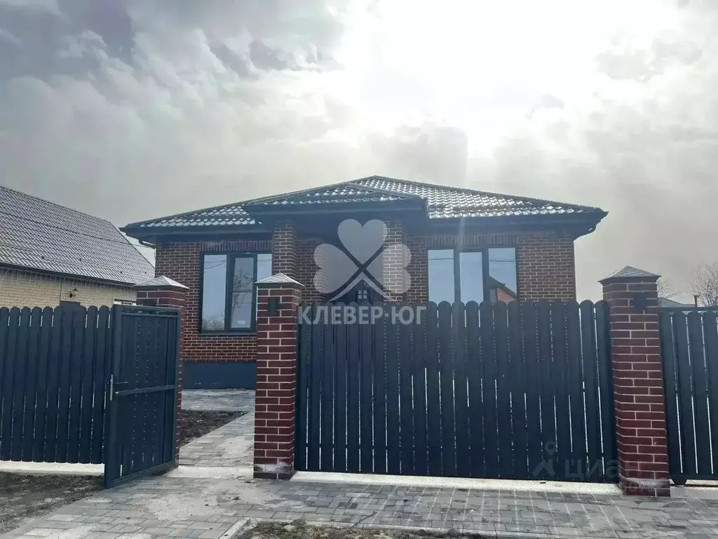 Дом в Краснодарский край, Северский район, Ильское городское ... - Фото 1