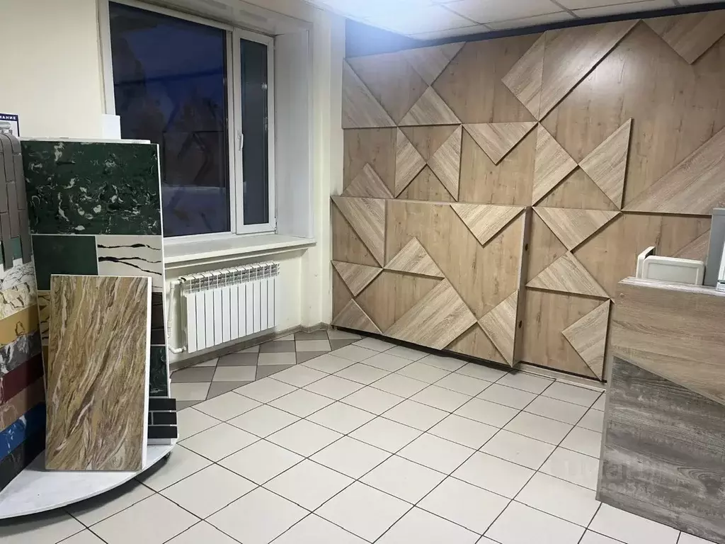 Помещение свободного назначения в Саха (Якутия), Нерюнгри ул. ... - Фото 1