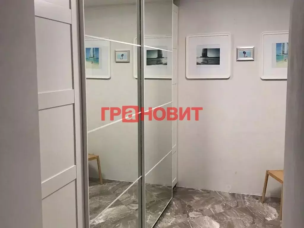 3-к кв. Новосибирская область, Новосибирск Рубежная ул., 39/1 (70.0 м) - Фото 0