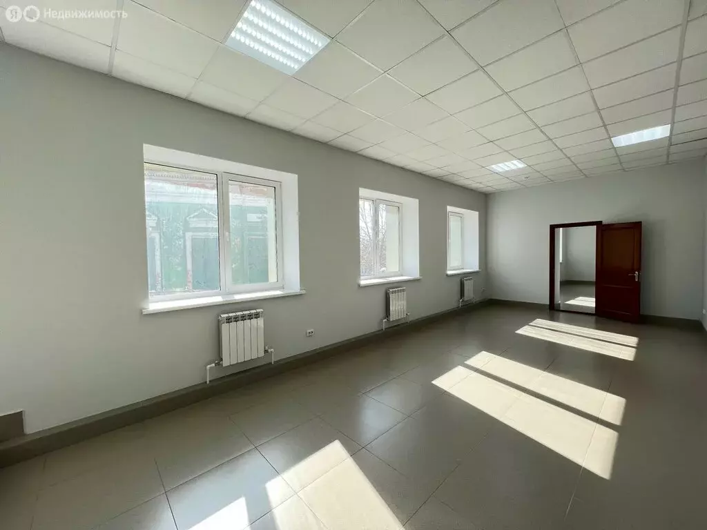 Офис (68 м) - Фото 2