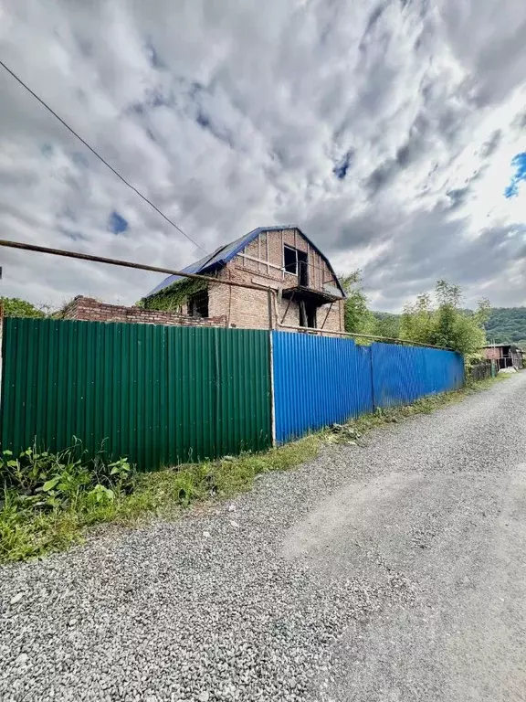 Дом в Северная Осетия, Владикавказ Учитель СТ, 487/3 (160 м) - Фото 0