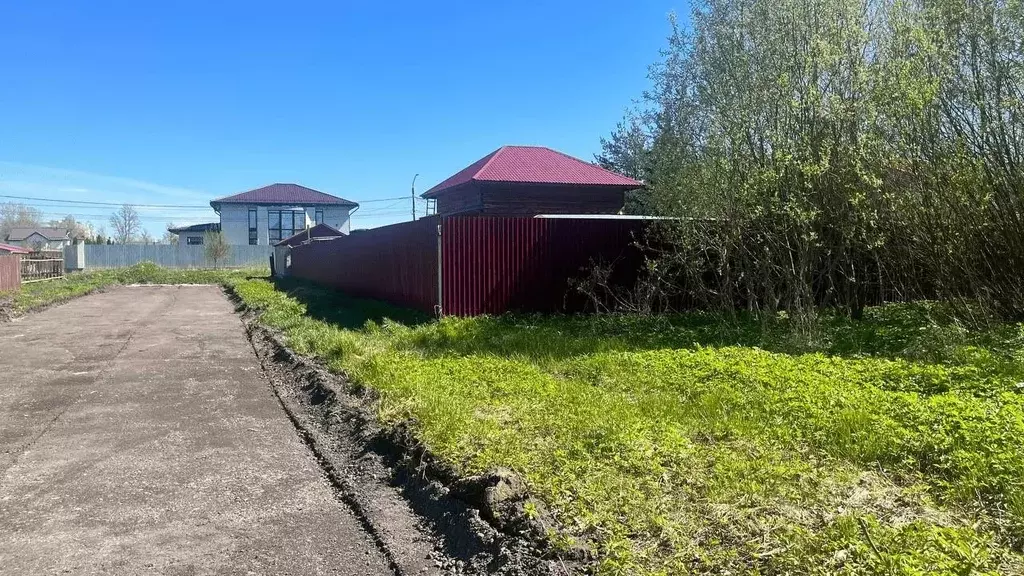 Участок в Ленинградская область, Шлиссельбург Кировский район, ул. ... - Фото 0