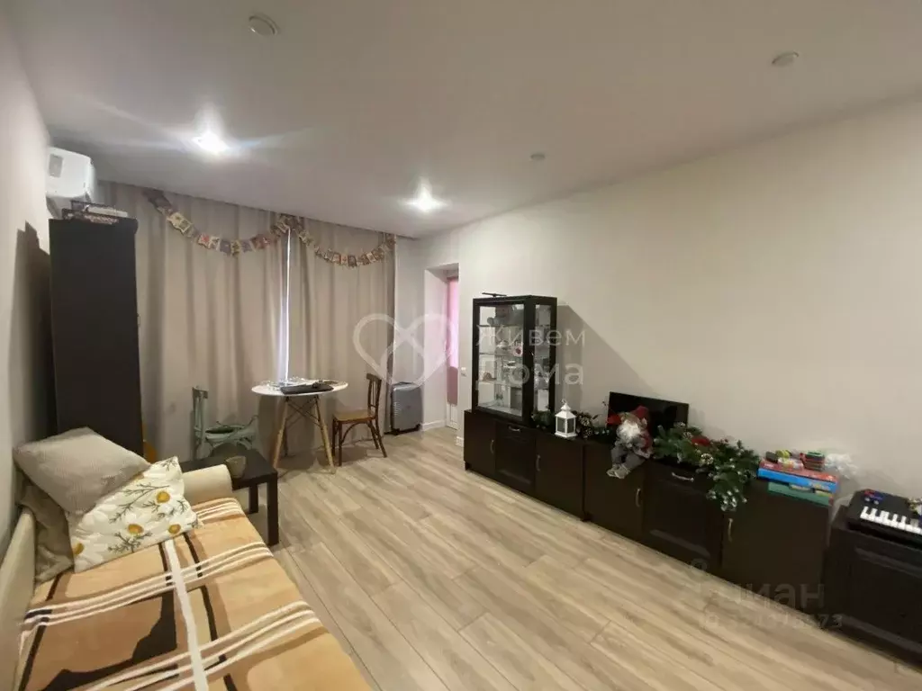 2-к кв. Волгоградская область, Волгоград Каменская ул., 10 (42.3 м) - Фото 1