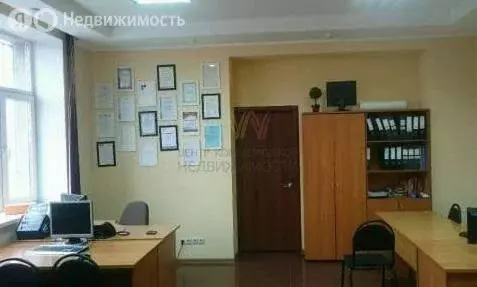 Торговая площадь (167 м) - Фото 1