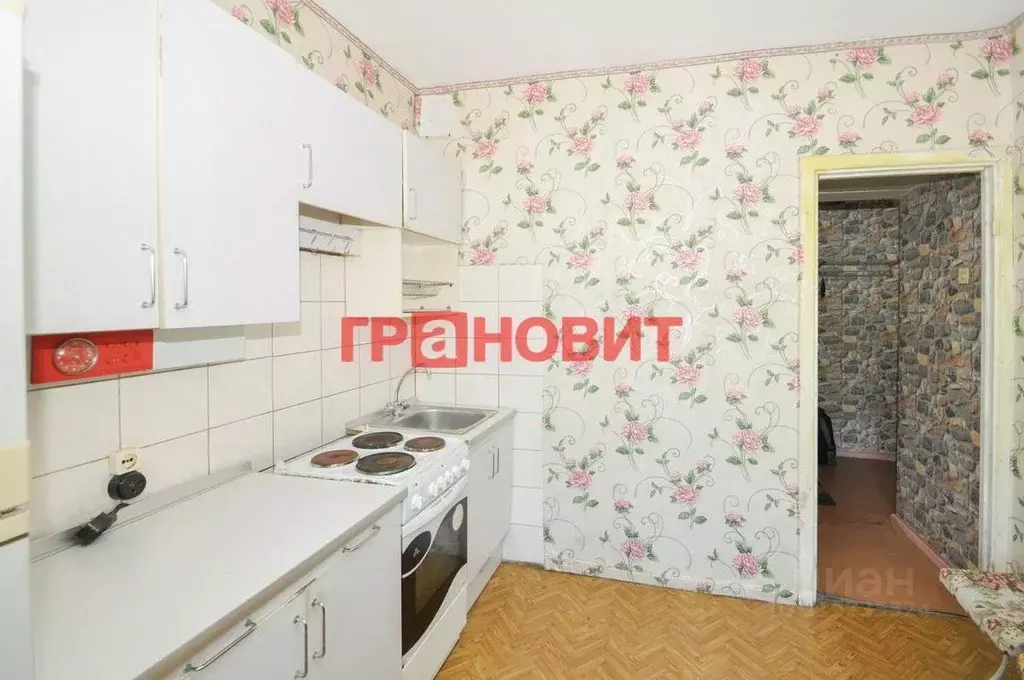 3-к кв. Новосибирская область, Новосибирск Нижняя Ельцовка мкр, ул. ... - Фото 0