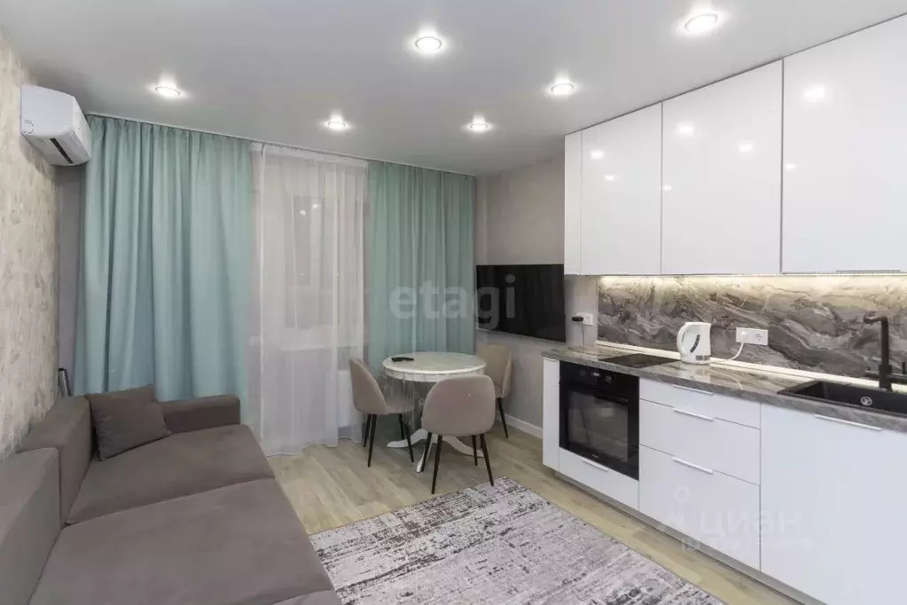 Студия Тюменская область, Тюмень ул. Валентины Трофимовой, 12 (28.0 м) - Фото 1