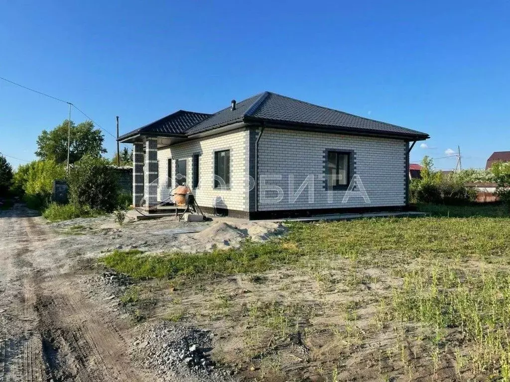 Дом в Тюменская область, Тюмень ул. 3-я Северная, 19 (86 м) - Фото 0