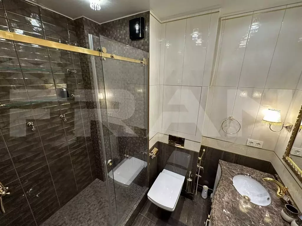 3-к кв. Санкт-Петербург Лиственная ул., 18к1 (150.0 м) - Фото 1