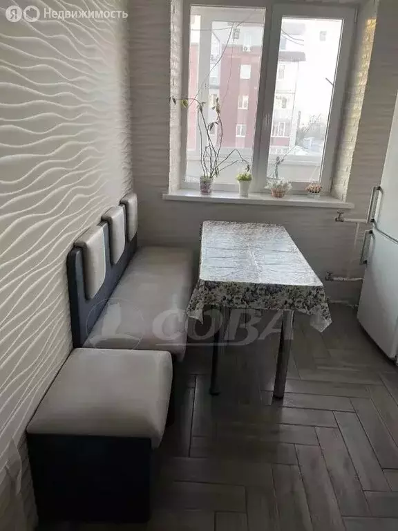 3-комнатная квартира: Тюмень, улица Николая Фёдорова, 4 (68 м) - Фото 2