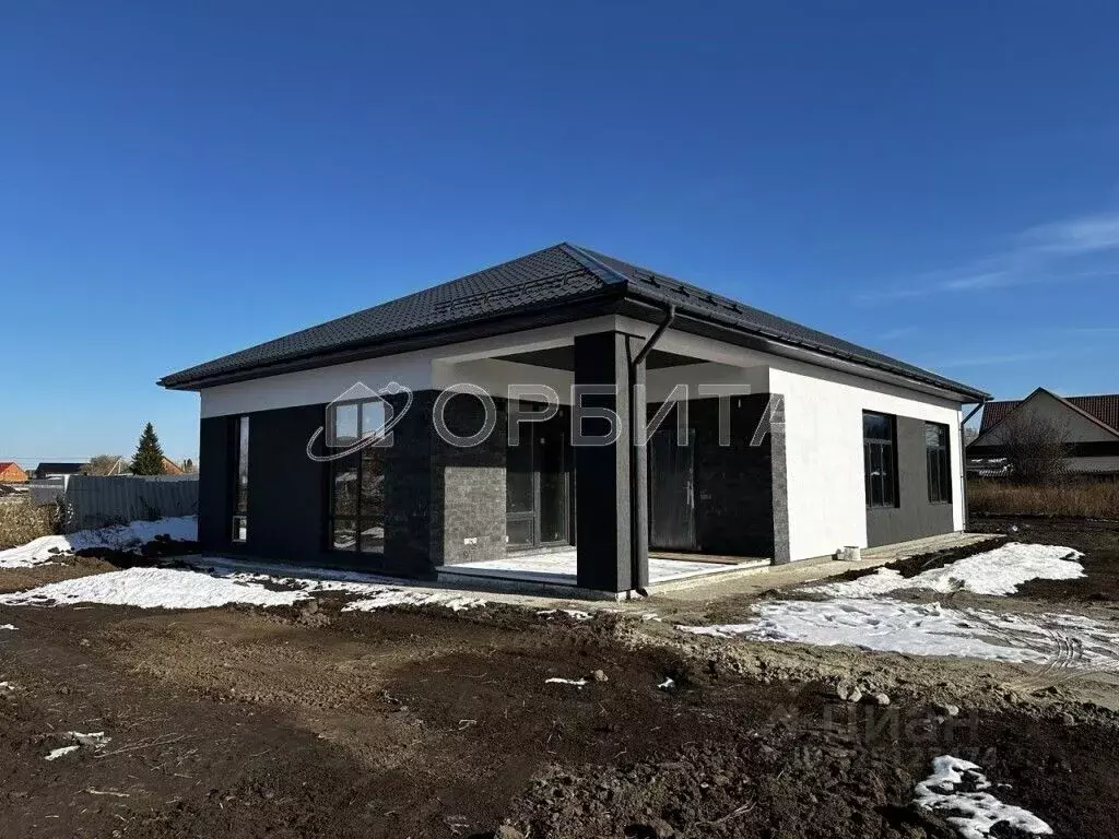 Дом в Тюменская область, Тюменский муниципальный округ, д. Елань 14 ... - Фото 1