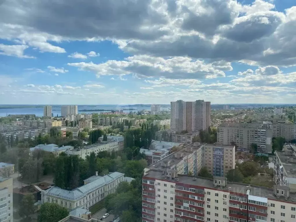 3-к кв. Саратовская область, Саратов ул. Имени Е.И. Пугачева, 49А ... - Фото 0