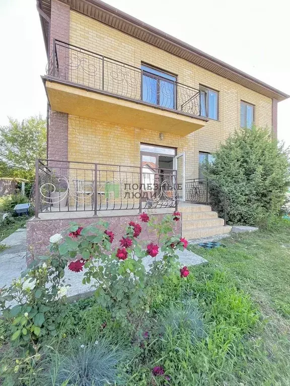 Дом 218 м на участке 8,35 га - Фото 0
