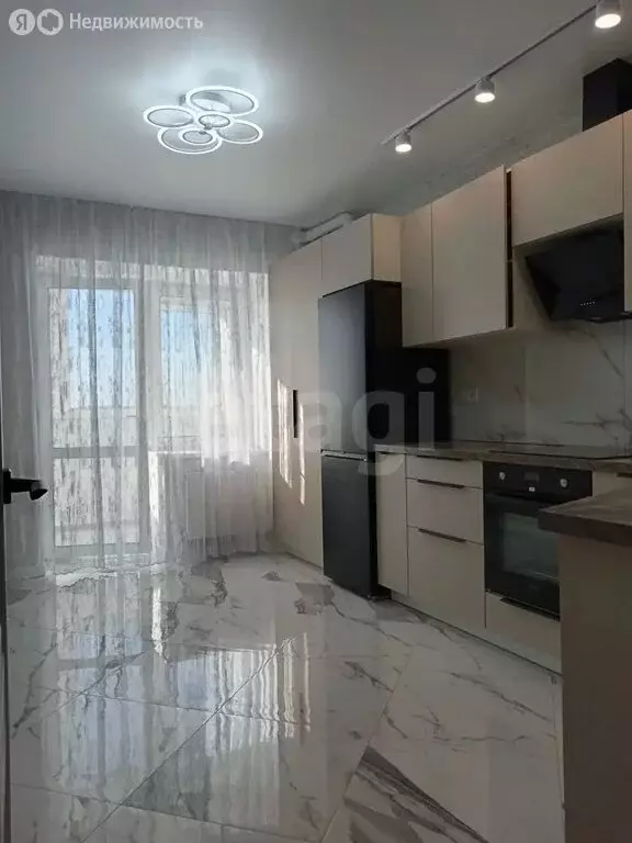 1-комнатная квартира: Калуга, улица Генерала Попова, 13 (42 м) - Фото 1