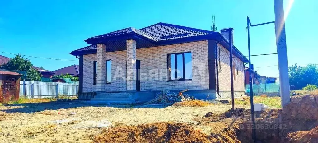 Дом в Ростовская область, Волгодонск Песчаная ул. (101 м) - Фото 1