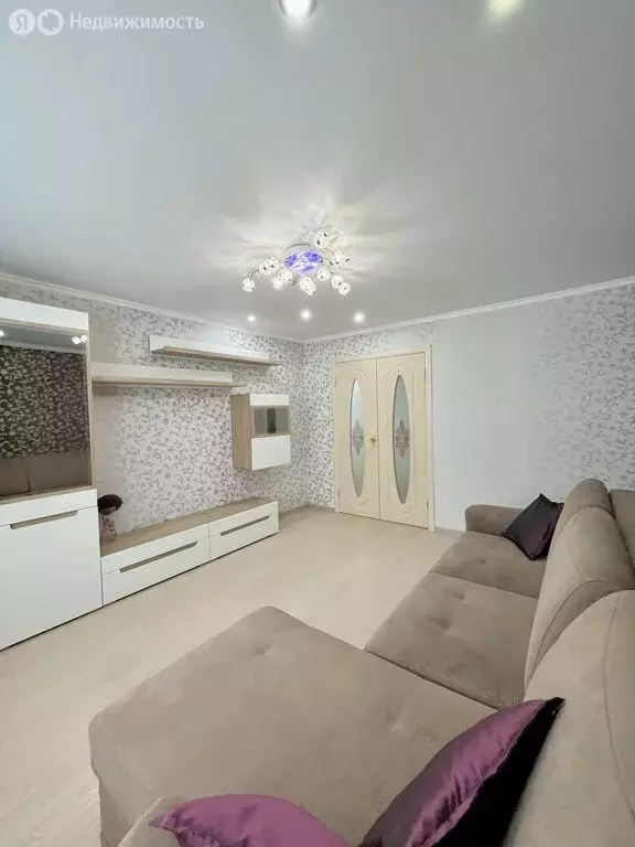 3-комнатная квартира: Пенза, улица Бородина, 17 (71 м) - Фото 1