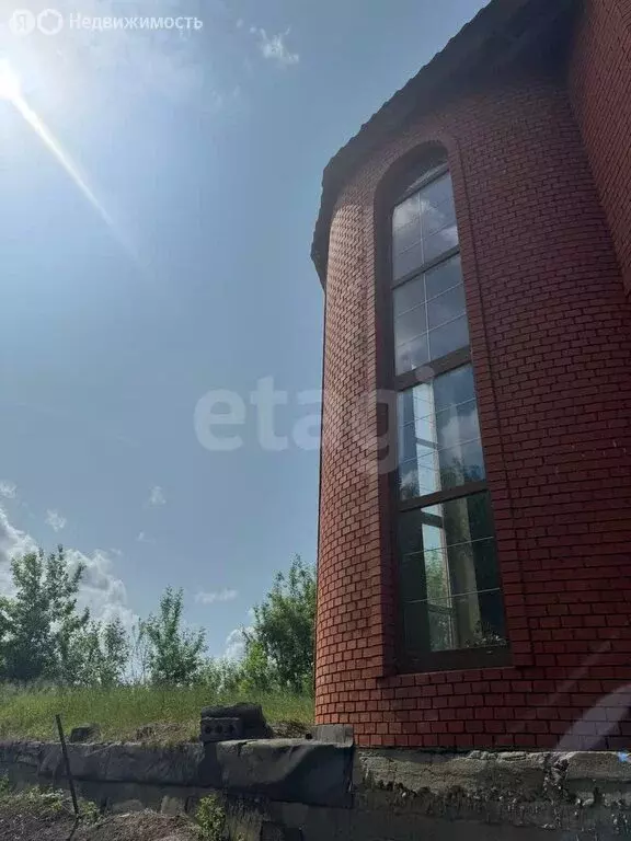 Дом в Новомосковск, улица Вахрушева (281 м) - Фото 1