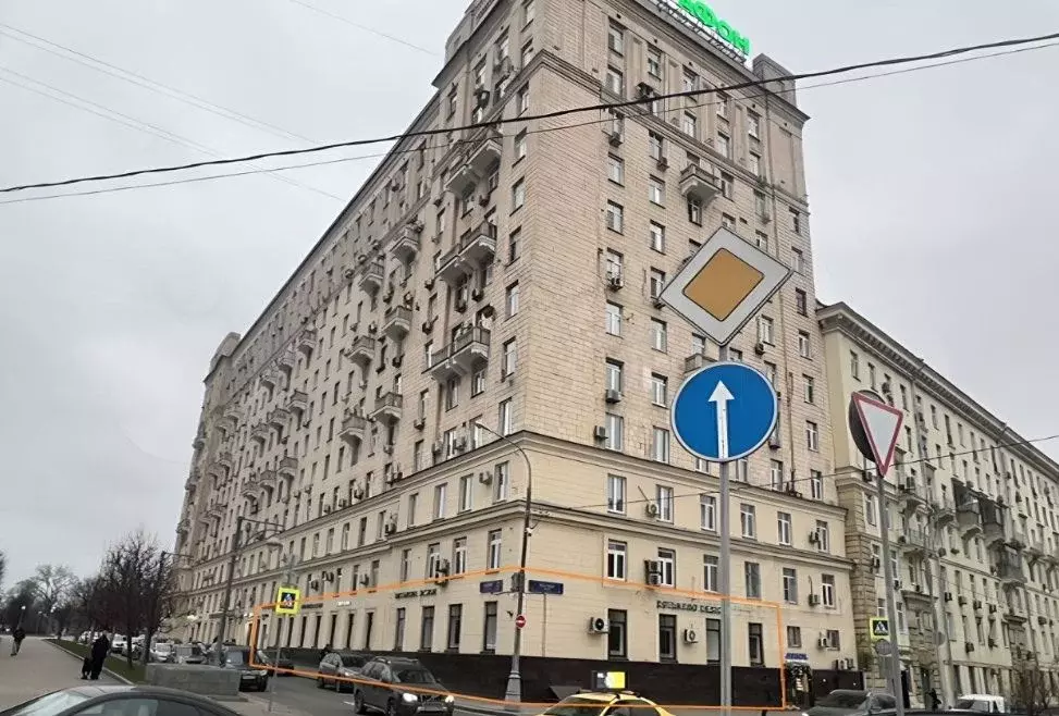 Торговая площадь в Москва пл. Победы, 2К1 (560 м) - Фото 2