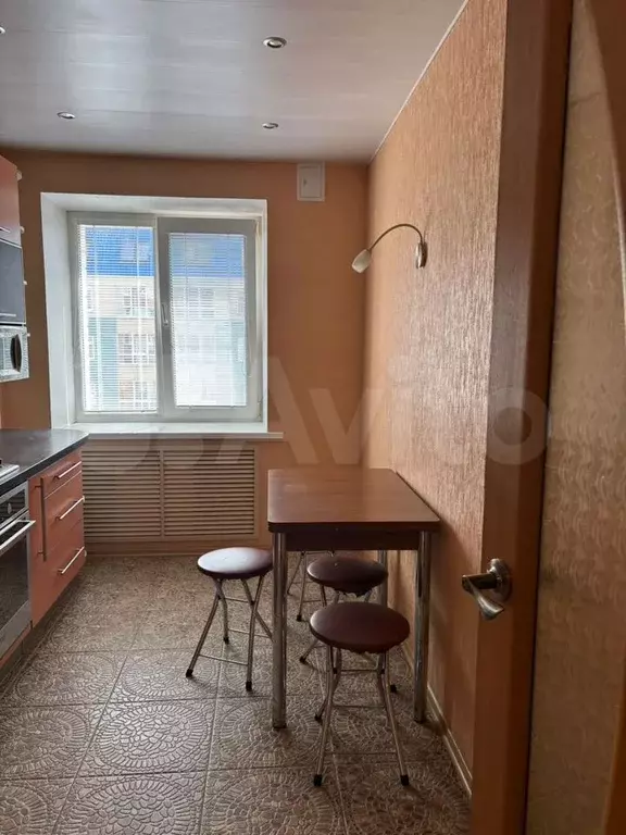 3-к. квартира, 60 м, 3/6 эт. - Фото 1