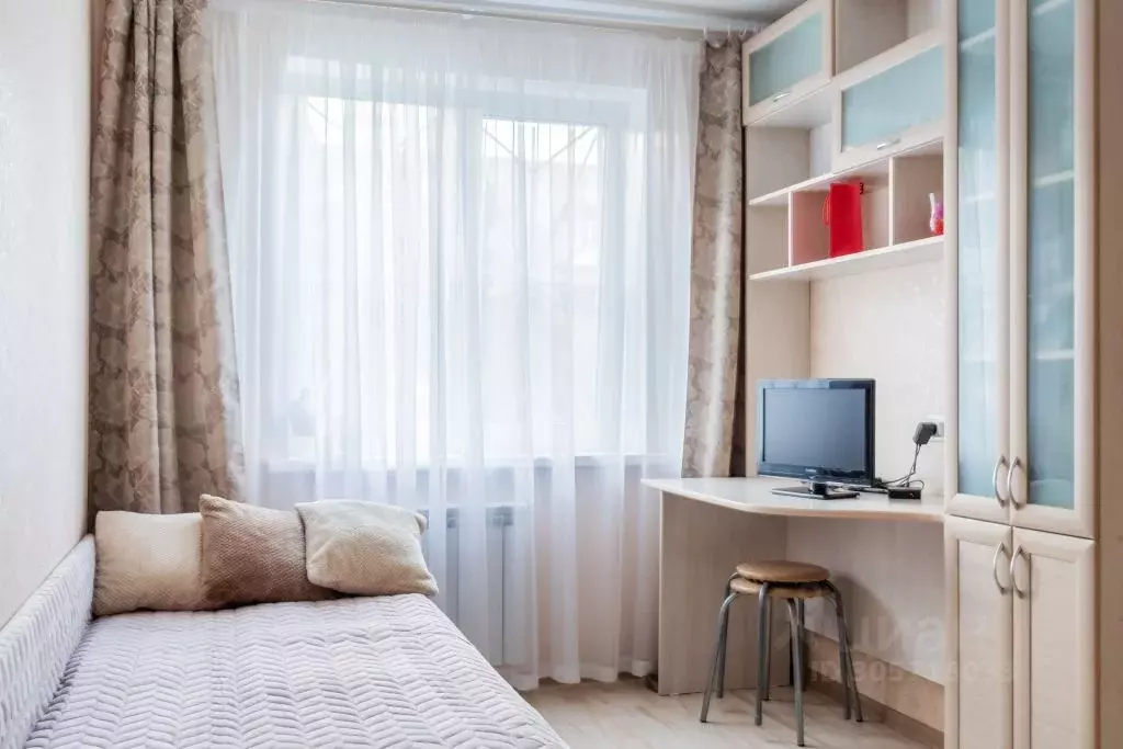 2-к кв. Ленинградская область, Гатчина ул. Урицкого, 35 (53.0 м) - Фото 2