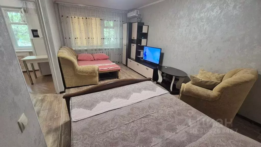 1-к кв. Волгоградская область, Волгоград Российская ул., 2 (30.0 м) - Фото 0
